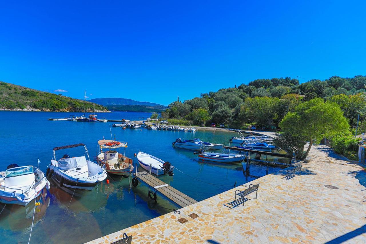 Theophilos Dio Agios Stefanos  Экстерьер фото