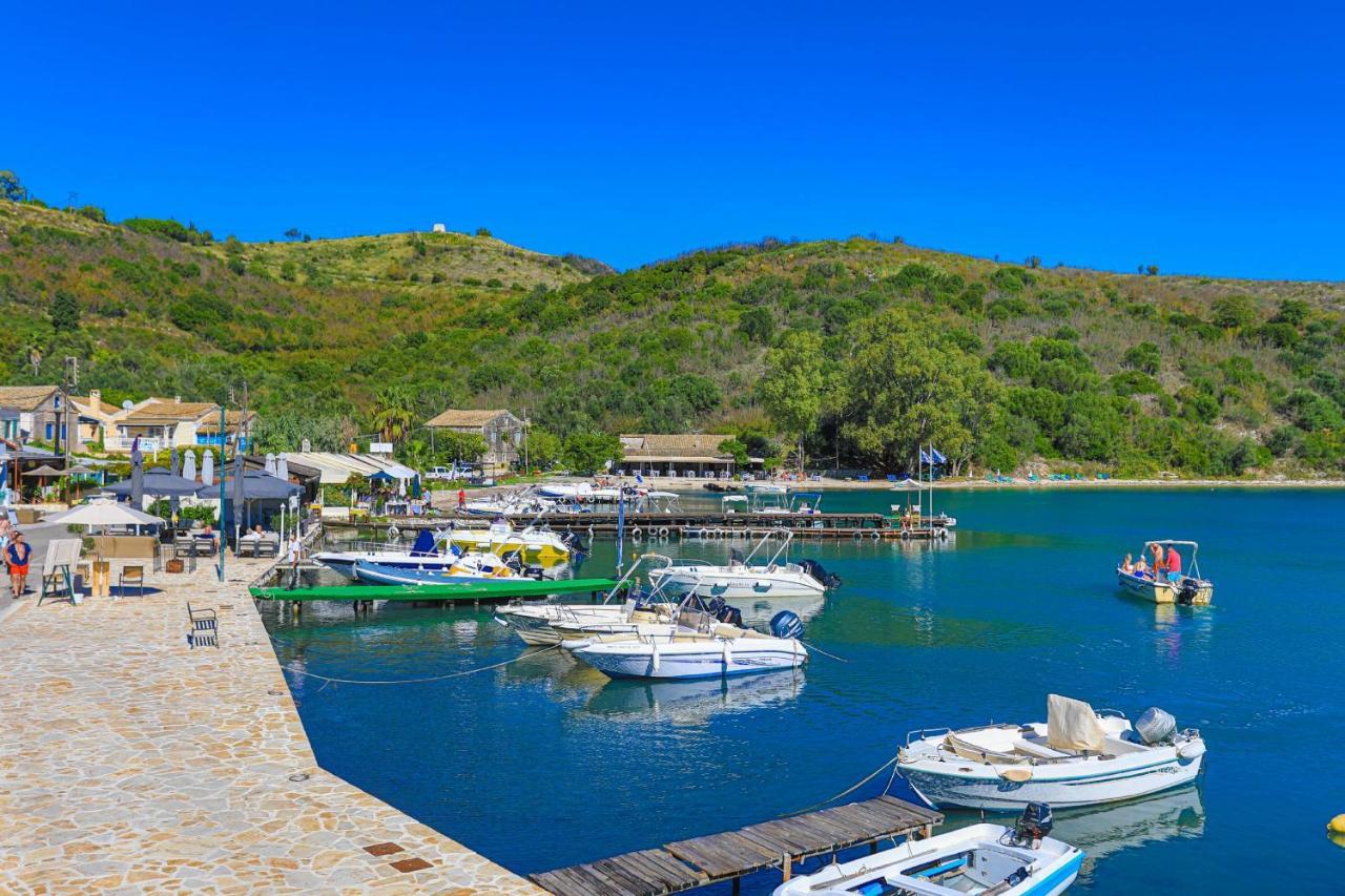 Theophilos Dio Agios Stefanos  Экстерьер фото